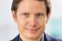 Prof. Dr. Robert Zeiser receives the Baden-Württemberg State Research Award 2026 for Applied Research. ©Private