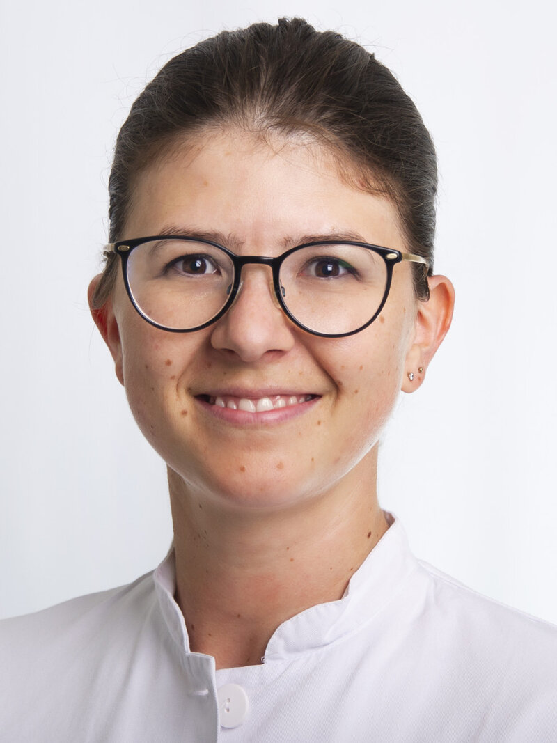 Dr. Olivia Höfer